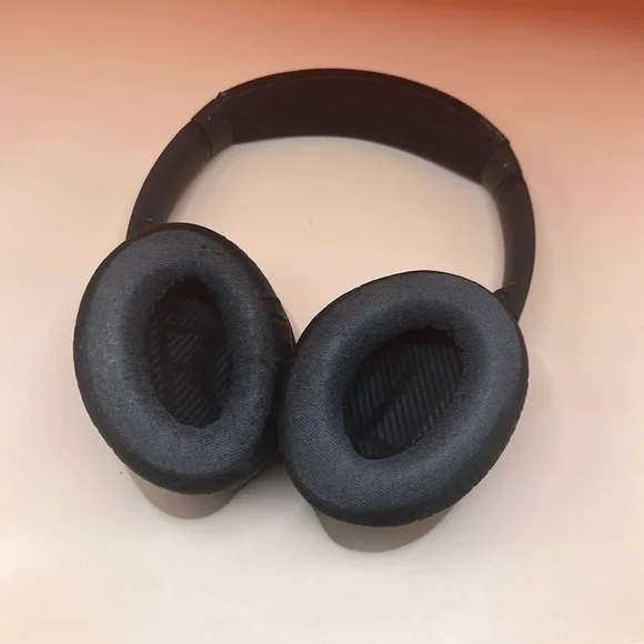 Bose headphones - Picture 2 of 4